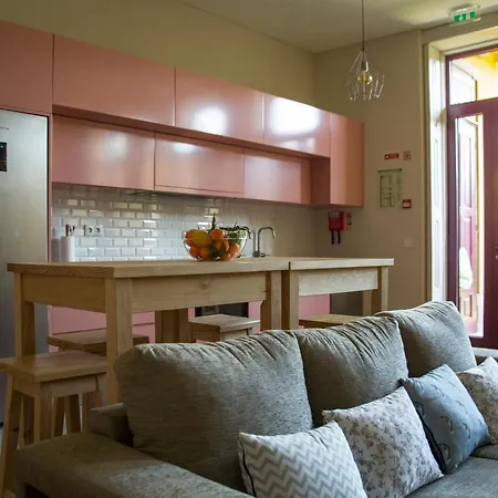 Hostel Sweet Swell